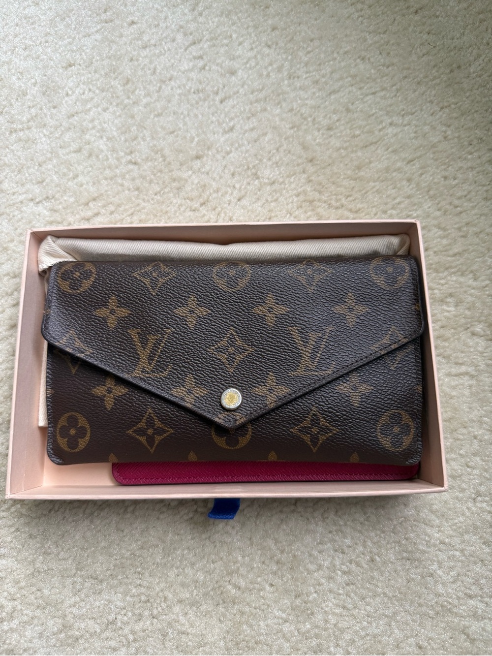 Louis Vuitton Monogram Canvas Sarah Wallet